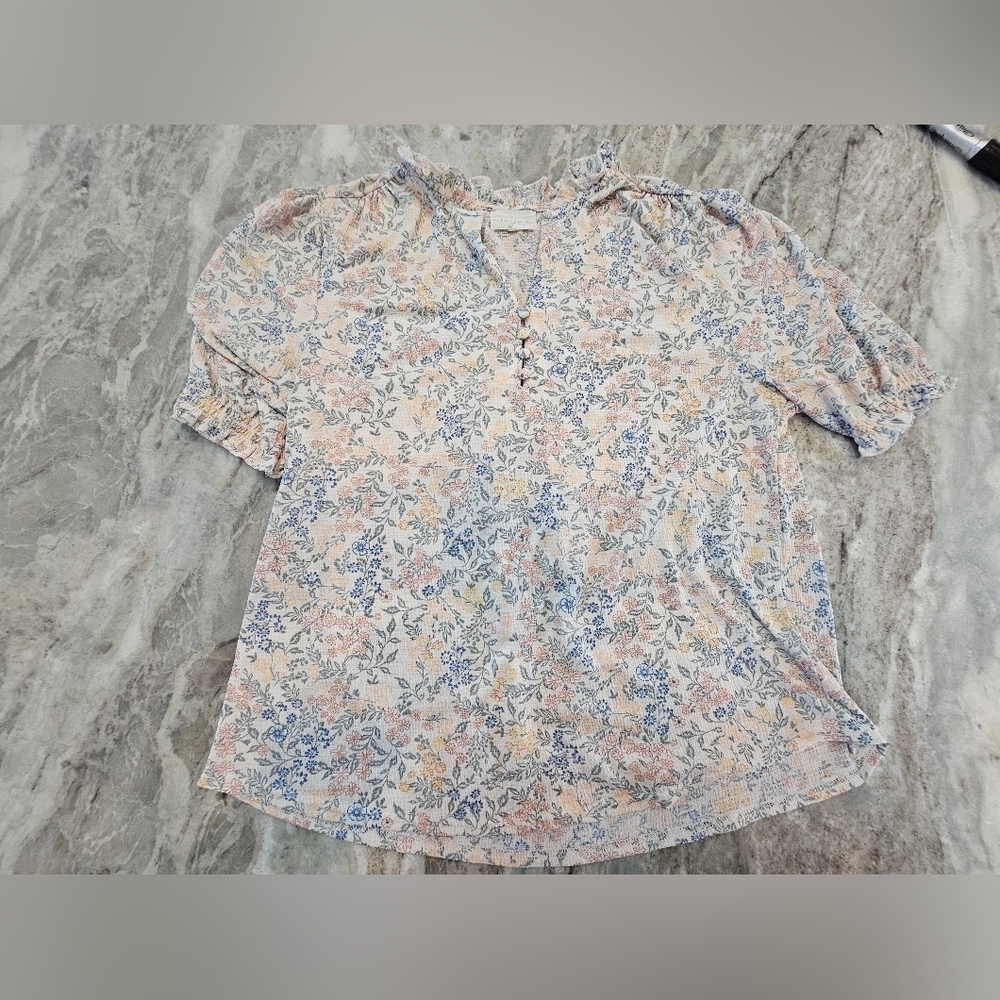 Melloday Floral Puff Sleeve Blouse Women’s M Pastel Crinkle Top Ruffle Neck Keyh